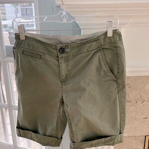 Classic Khaki shorts